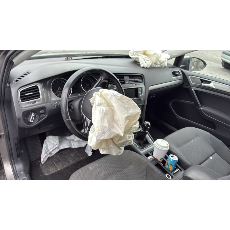 VOLKSWAGEN GOLF 7 PHASE 1 1.2 TSI - 16V TURBO Photo n°13