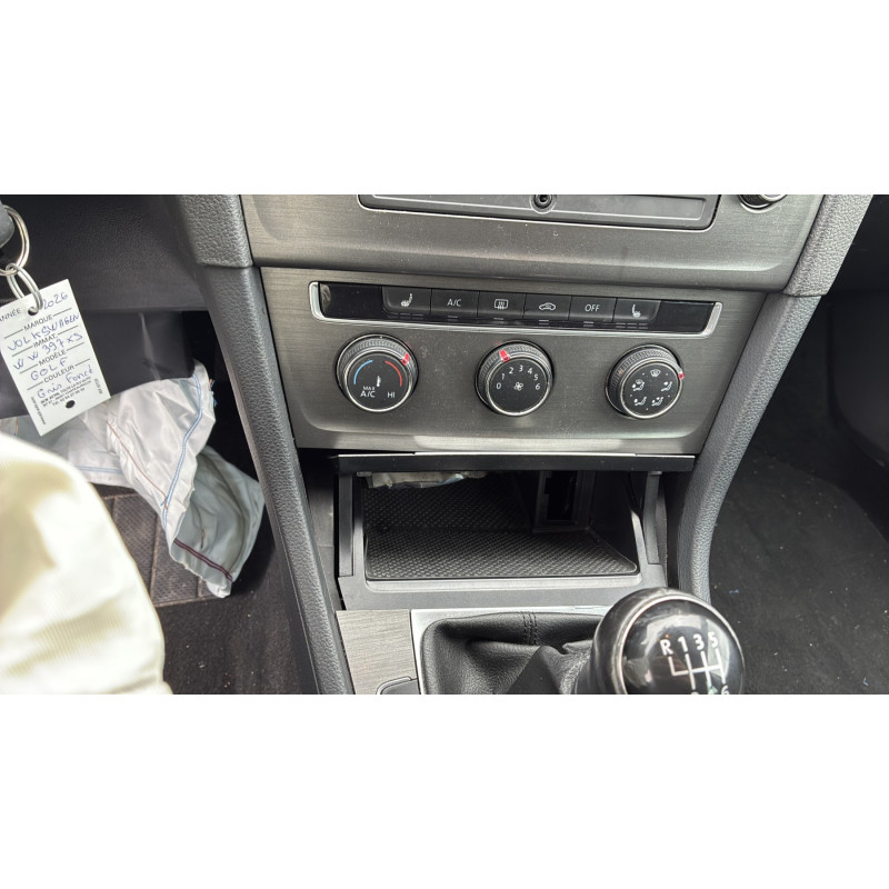 VOLKSWAGEN GOLF 7 PHASE 1 1.2 TSI - 16V TURBO Photo n°20