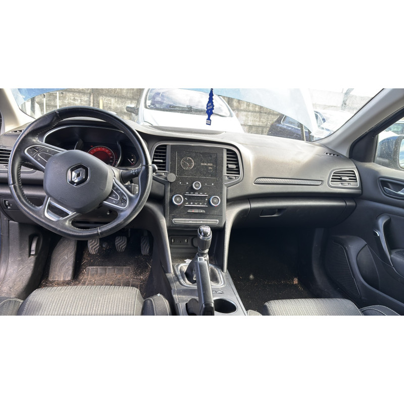 Attache ceinture avant droit RENAULT MEGANE 4 Photo n°17