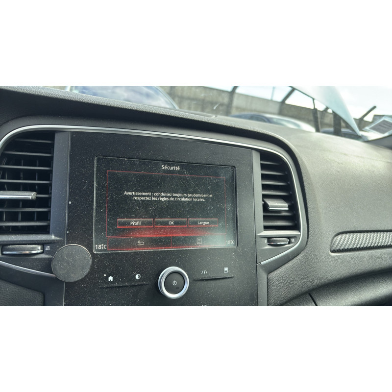 Attache ceinture avant droit RENAULT MEGANE 4 Photo n°20