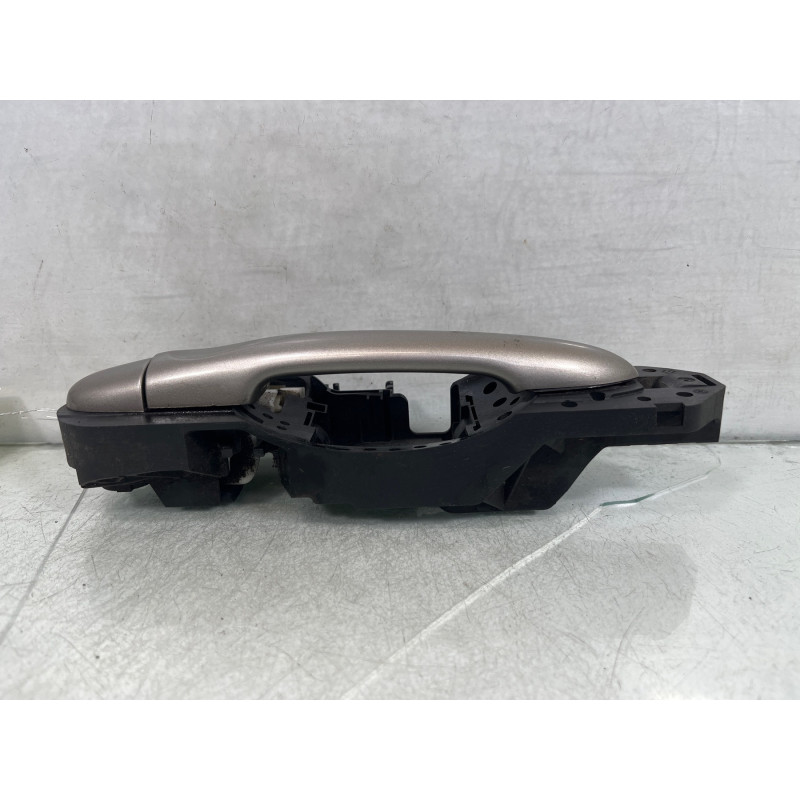 Poignee porte arriere gauche RENAULT MEGANE 3 Photo n°4
