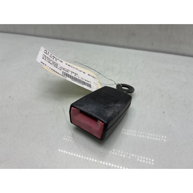 Attache ceinture avant droit MERCEDES VITO 639 Photo n°1