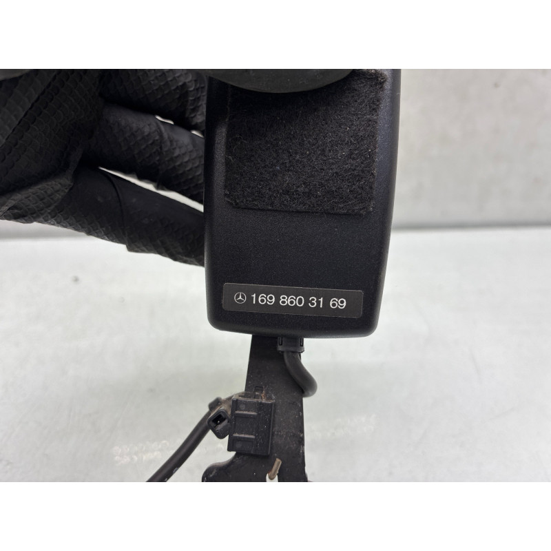 Attache ceinture arriere gauche MERCEDES CLASSE B 245 Photo n°1