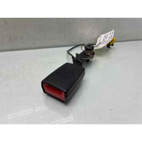 Attache ceinture arriere gauche MERCEDES CLASSE B 245