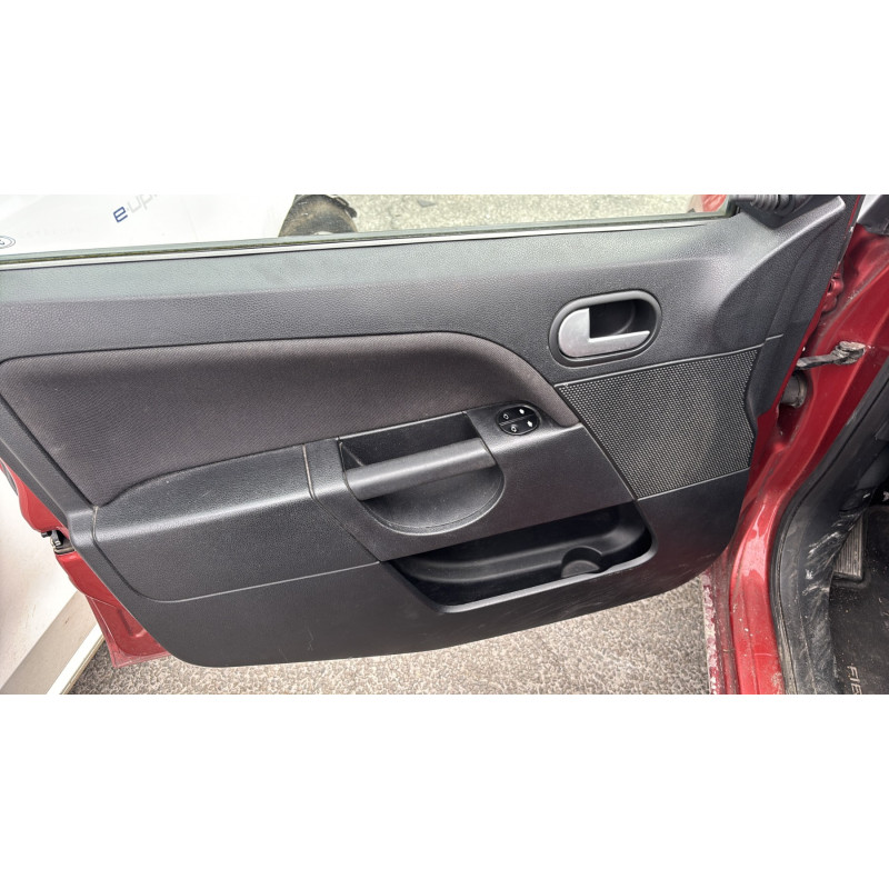 Serrure avant gauche FORD FIESTA 5 Photo n°13