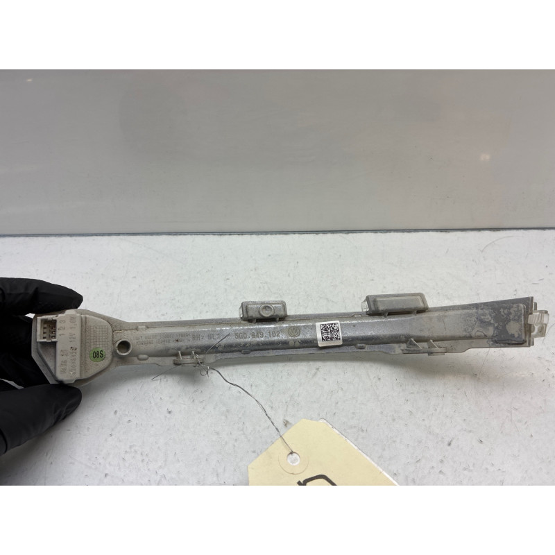 Repetiteur clignotant avant droit  (Feux) VOLKSWAGEN GOLF 7 Photo n°3
