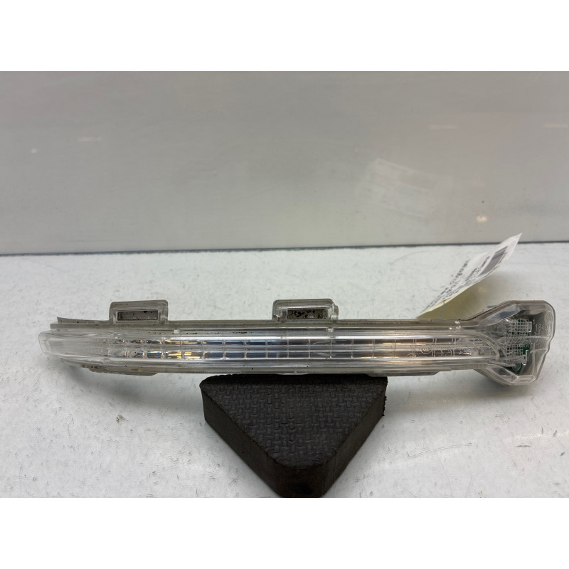 Repetiteur clignotant avant droit  (Feux) VOLKSWAGEN GOLF 7 Photo n°4