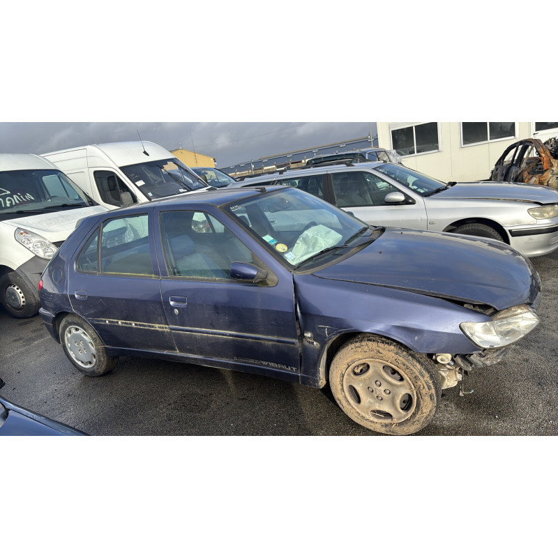 Poignee porte avant gauche PEUGEOT 306 Photo n°7