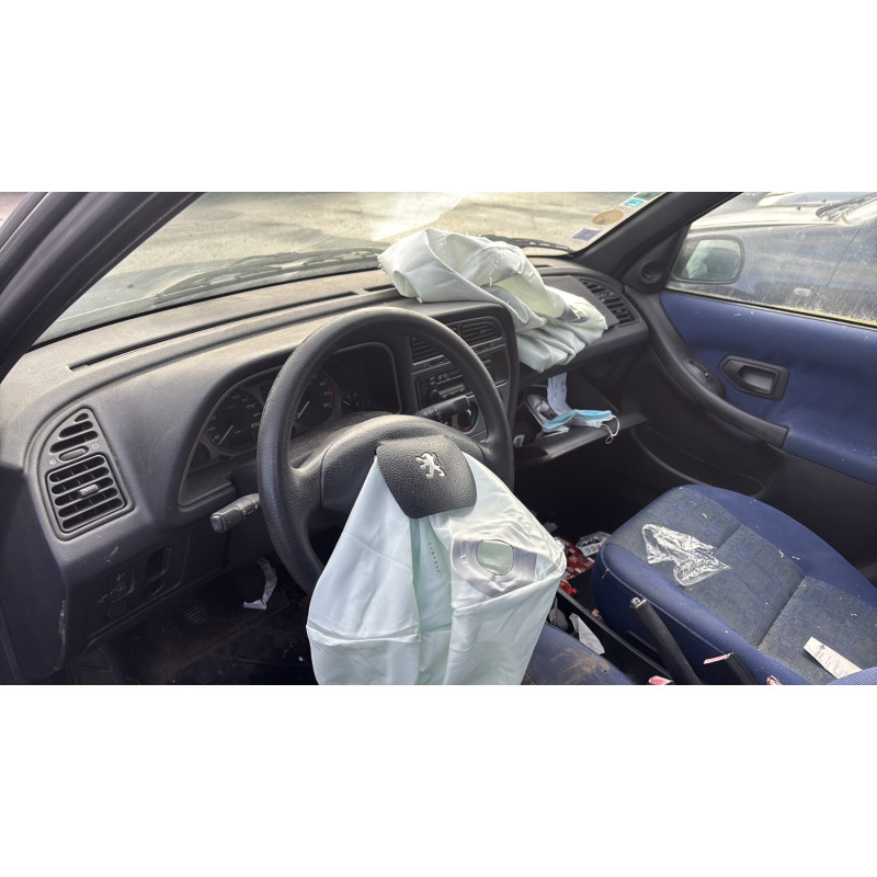 Poignee porte avant gauche PEUGEOT 306 Photo n°16