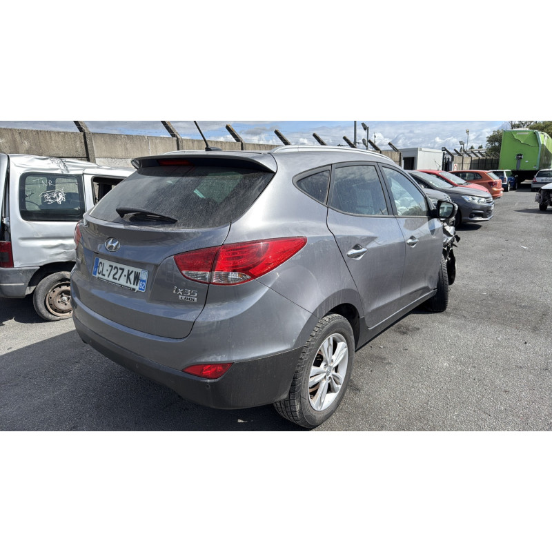 Anti brouillard arriere gauche HYUNDAI IX 35 Photo n°6