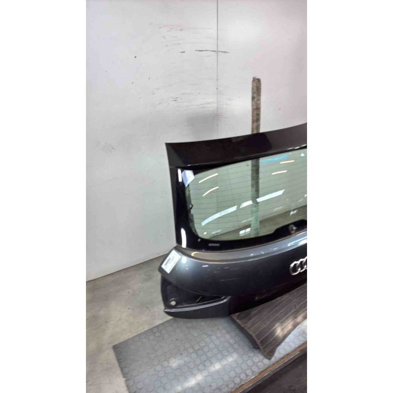 Malle/Hayon arriere AUDI A1 1 Photo n°4
