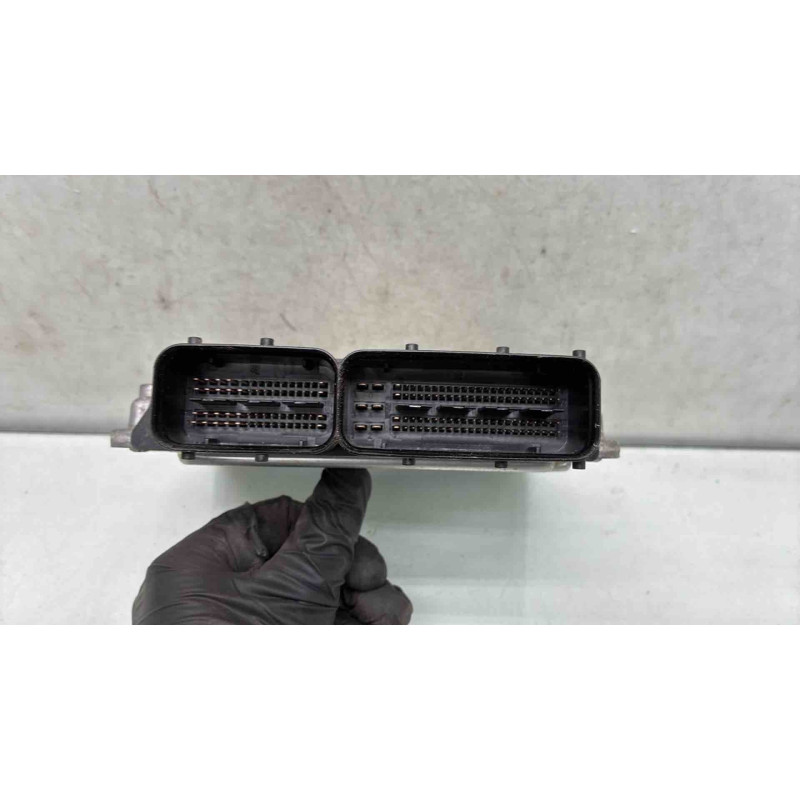 Calculateur moteur AUDI A1 1 Photo n°4