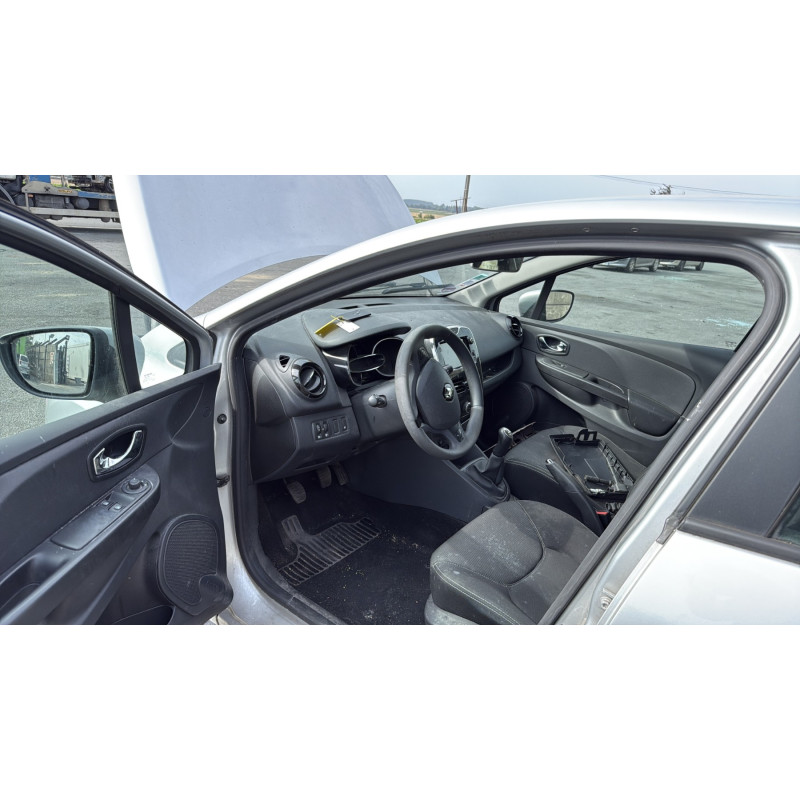 Poignee porte avant gauche RENAULT CLIO 4 Photo n°15