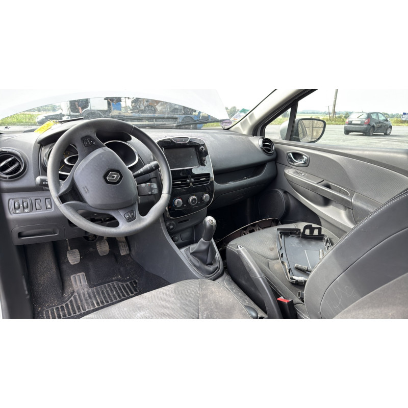 Poignee porte avant gauche RENAULT CLIO 4 Photo n°18