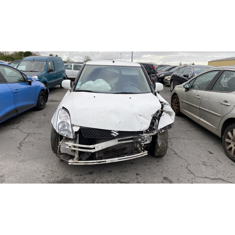 Bouton de warning SUZUKI SWIFT 3 Photo n°11