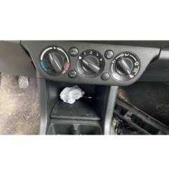 Bouton de warning SUZUKI SWIFT 3