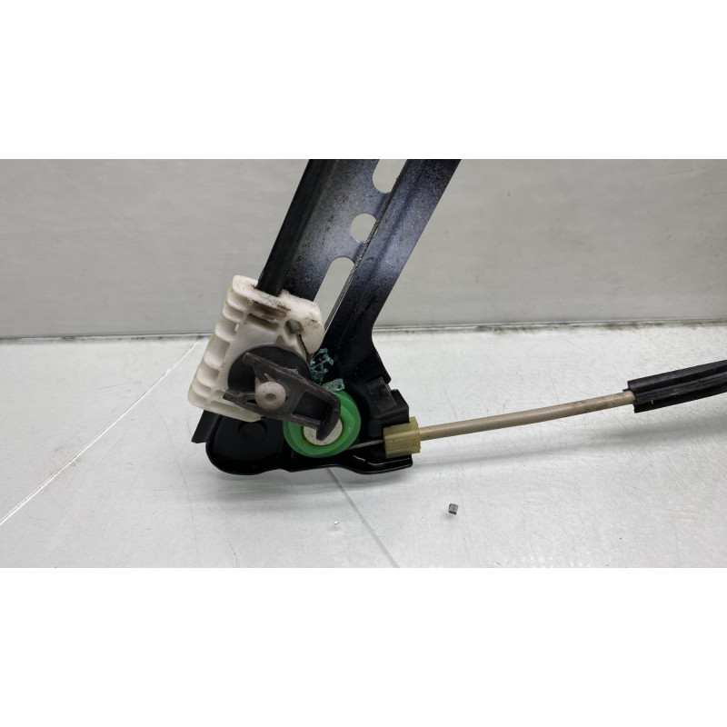 Leve vitre electrique avant gauche CITROEN C4 PICASSO 2 Photo n°3
