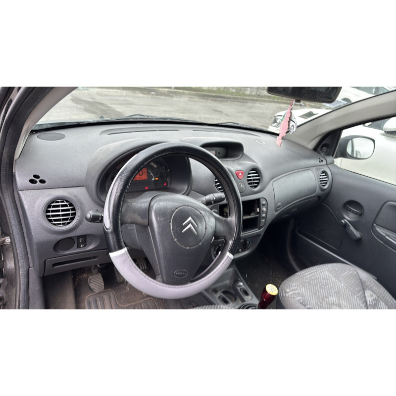 Aile avant gauche CITROEN C2 Photo n°14