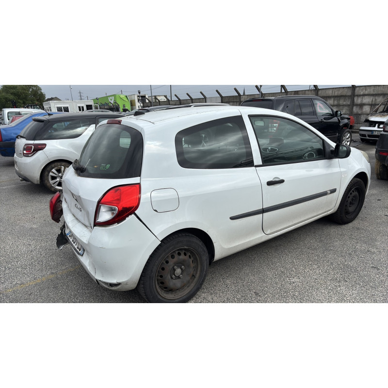 Moteur RENAULT CLIO 3 Photo n°8