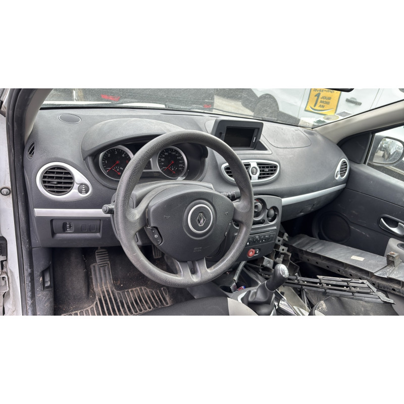 Moteur RENAULT CLIO 3 Photo n°20