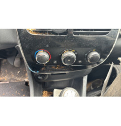 Poignee porte avant gauche RENAULT CLIO 4