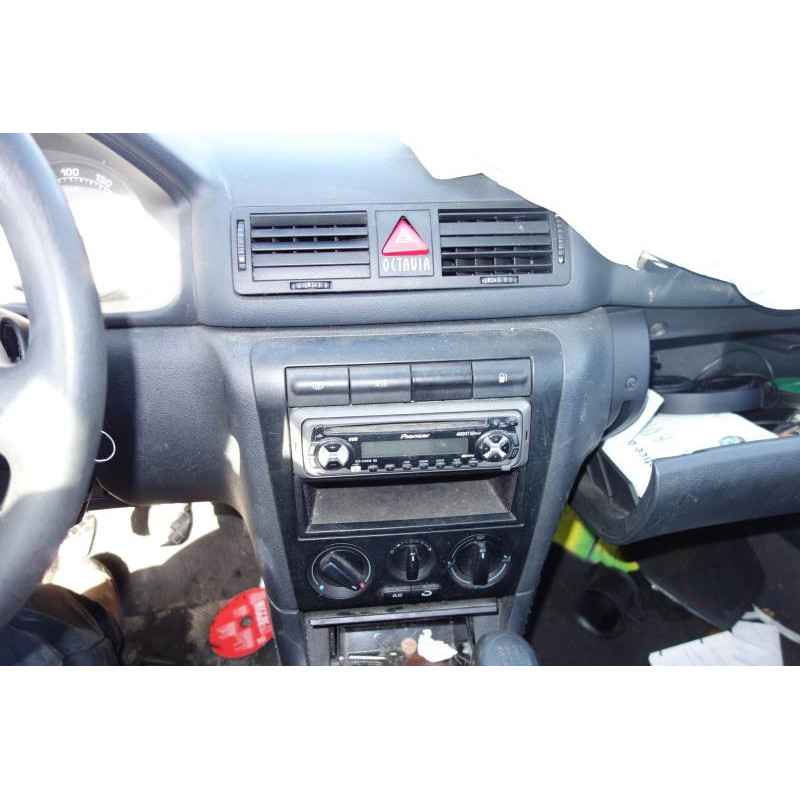 Retroviseur droit SKODA OCTAVIA 1 Photo n°6