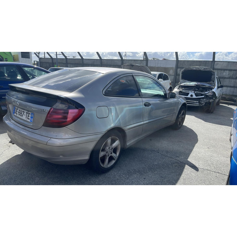 Bouton de warning MERCEDES CLASSE C 203 COUPE SPORT Photo n°11