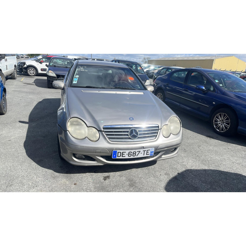 Bouton de warning MERCEDES CLASSE C 203 COUPE SPORT Photo n°18