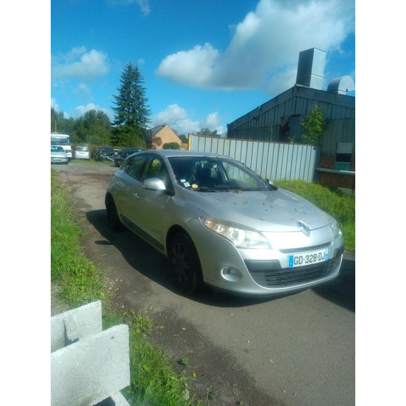 Poignee porte arriere gauche RENAULT MEGANE 3 Photo n°11
