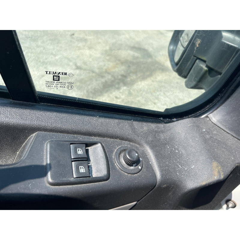 RENAULT TRAFIC 3 COURT PHASE 1 1.6 DCI - 16V TURBO Photo n°10