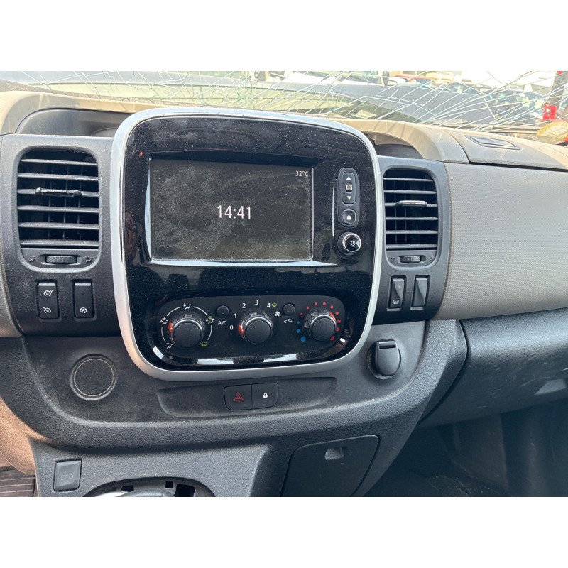 RENAULT TRAFIC 3 COURT PHASE 1 1.6 DCI - 16V TURBO Photo n°18
