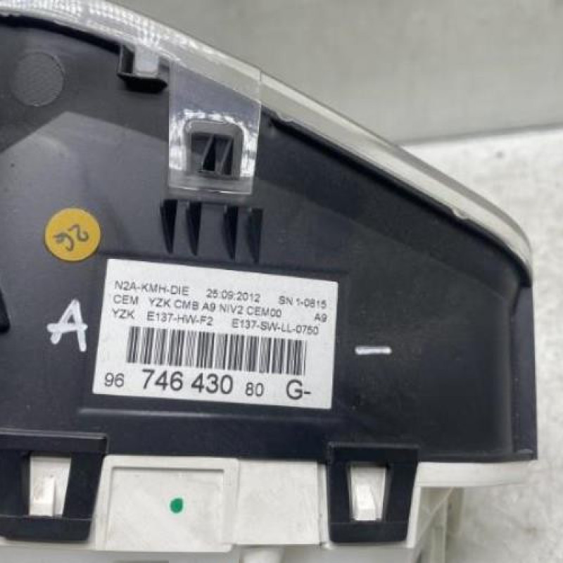 Compteur PEUGEOT 208 1 Photo n°4