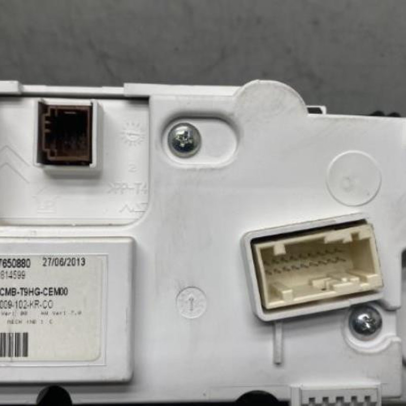 Compteur PEUGEOT 308 2 Photo n°7