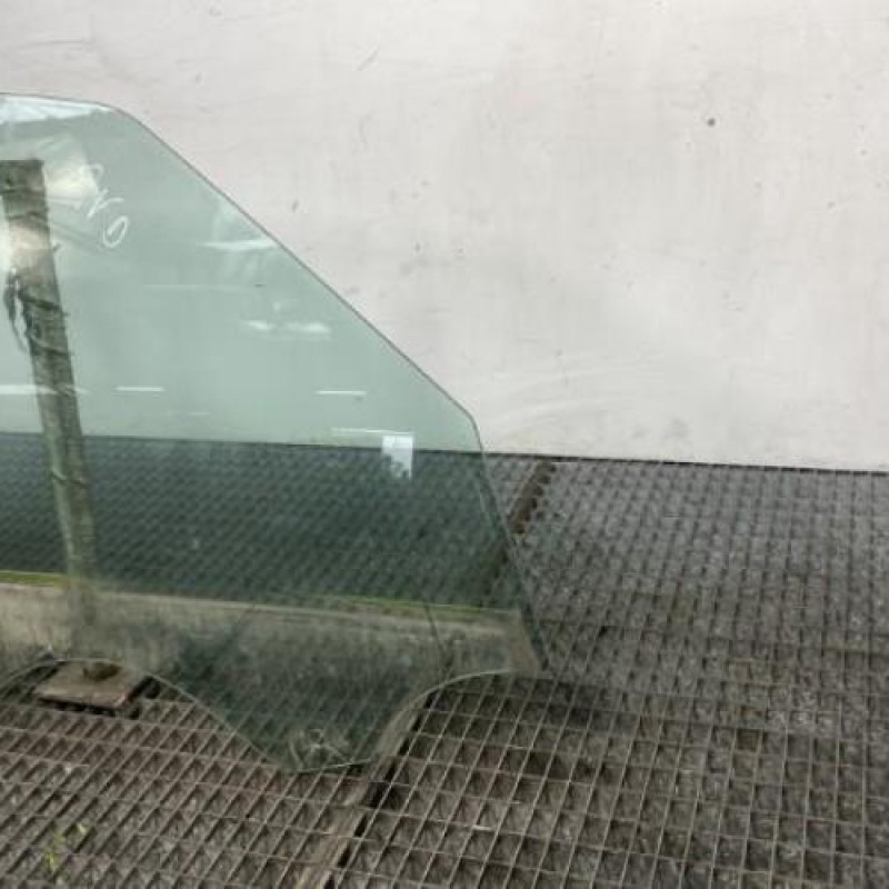 Vitre avant droit OPEL ZAFIRA TOURER C Photo n°6