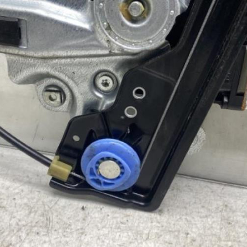 Leve vitre electrique avant gauche OPEL ZAFIRA TOURER C Photo n°4