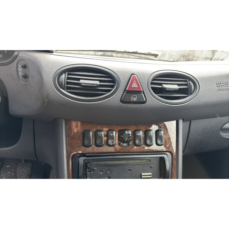Porte avant gauche MERCEDES CLASSE A 168 Photo n°19