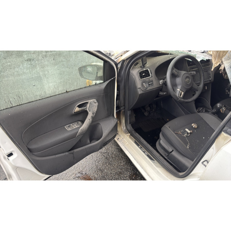 Feu arriere stop central VOLKSWAGEN POLO 5 Photo n°10