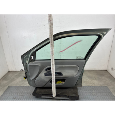 Porte avant droit RENAULT CLIO 2