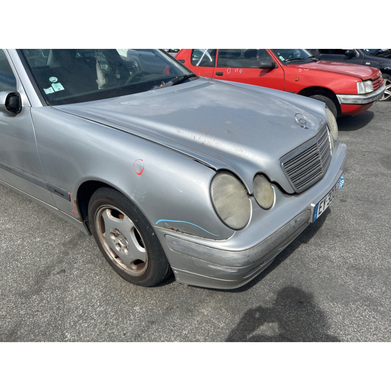 Anti brouillard gauche (feux) MERCEDES CLASSE E 210 Photo n°6