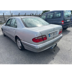 Anti brouillard gauche (feux) MERCEDES CLASSE E 210