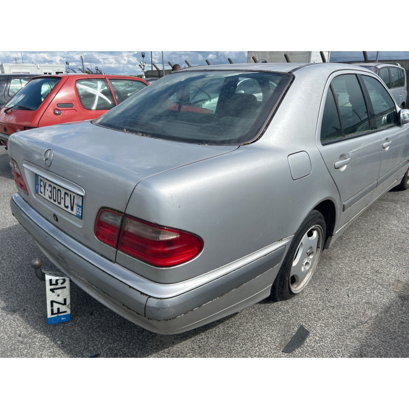 Retroviseur gauche MERCEDES CLASSE E 210 Photo n°6