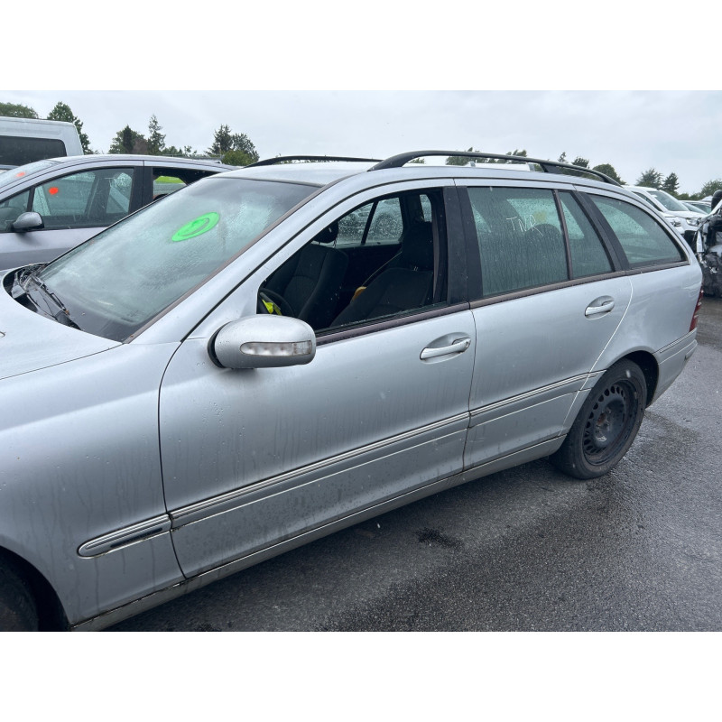 Capot MERCEDES CLASSE C 203 Photo n°6
