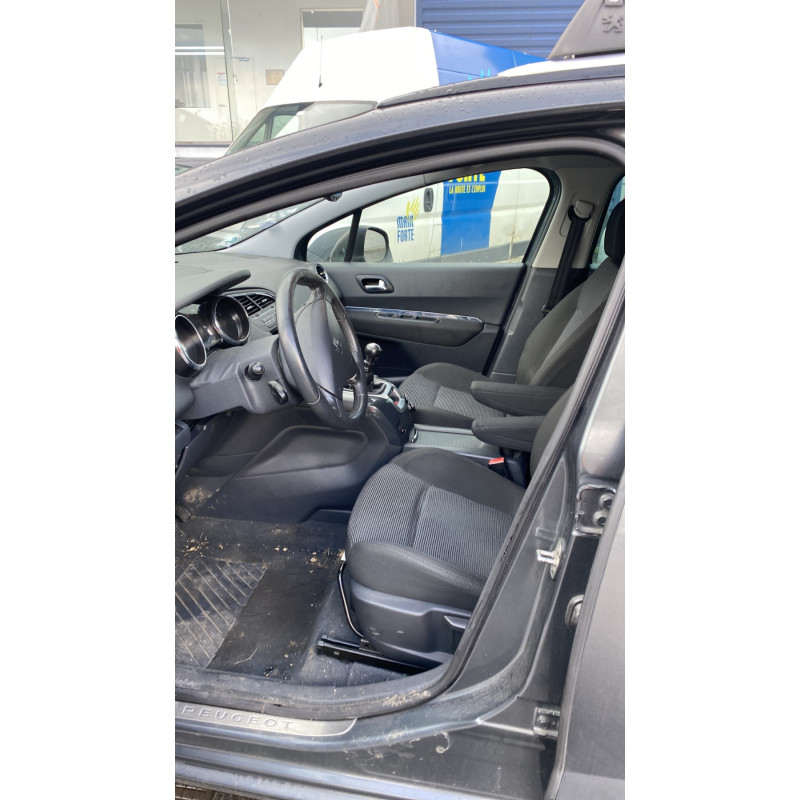 Capot PEUGEOT 5008 1 Photo n°8