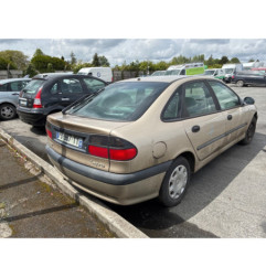 Capot RENAULT LAGUNA 1