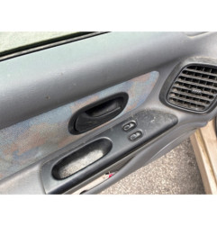 Retroviseur gauche RENAULT LAGUNA 1