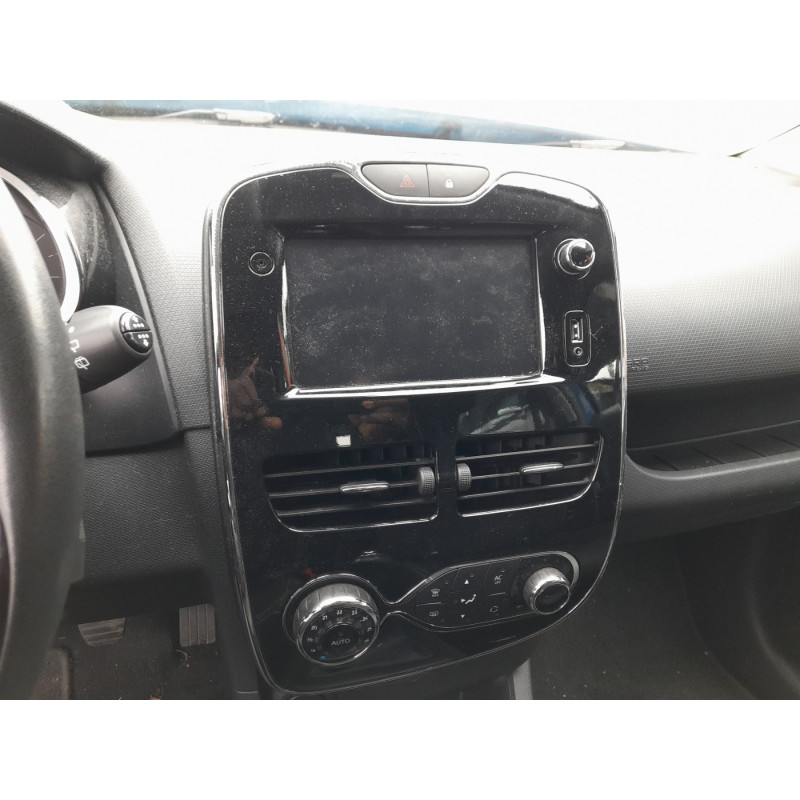 Malle/Hayon arriere RENAULT CLIO 4 Photo n°13