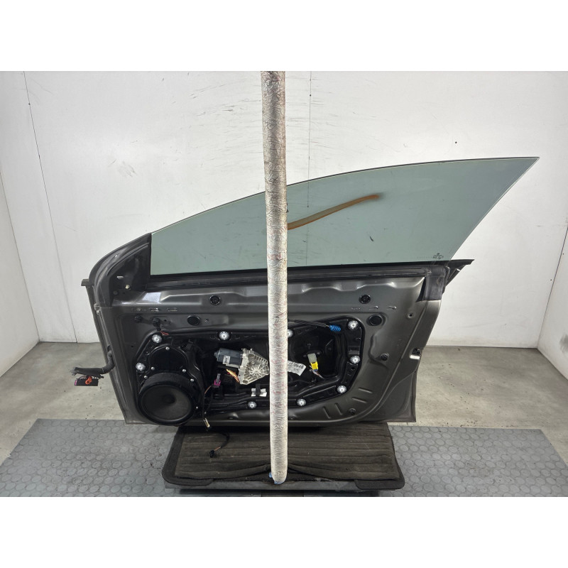 Porte avant droit VOLKSWAGEN PASSAT 5 Photo n°1