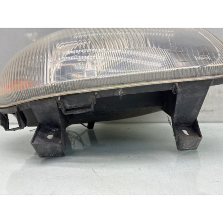 Optique avant principal droit (feux)(phare) RENAULT CLIO 2