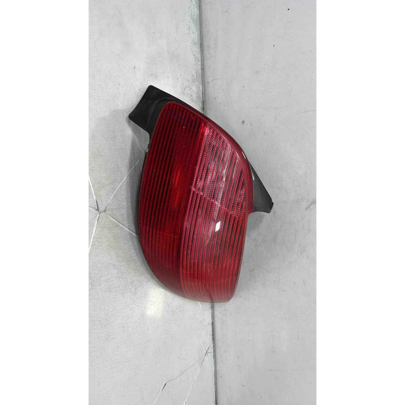 Feu arriere principal droit (feux) PEUGEOT 206 Photo n°4