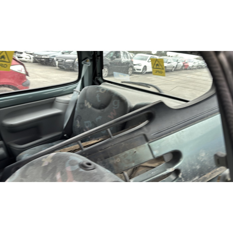 Malle/Hayon arriere RENAULT TWINGO 1 Photo n°13